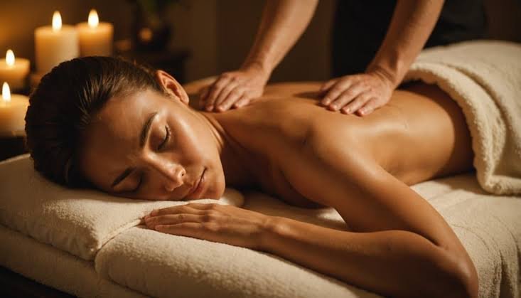 Holistic Massage 30a vs Traditional Massage: Which One Enhances Your Well-Being?
